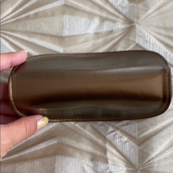 Gucci Women’s Sunglasses slightly worn - Picture 17 of 17